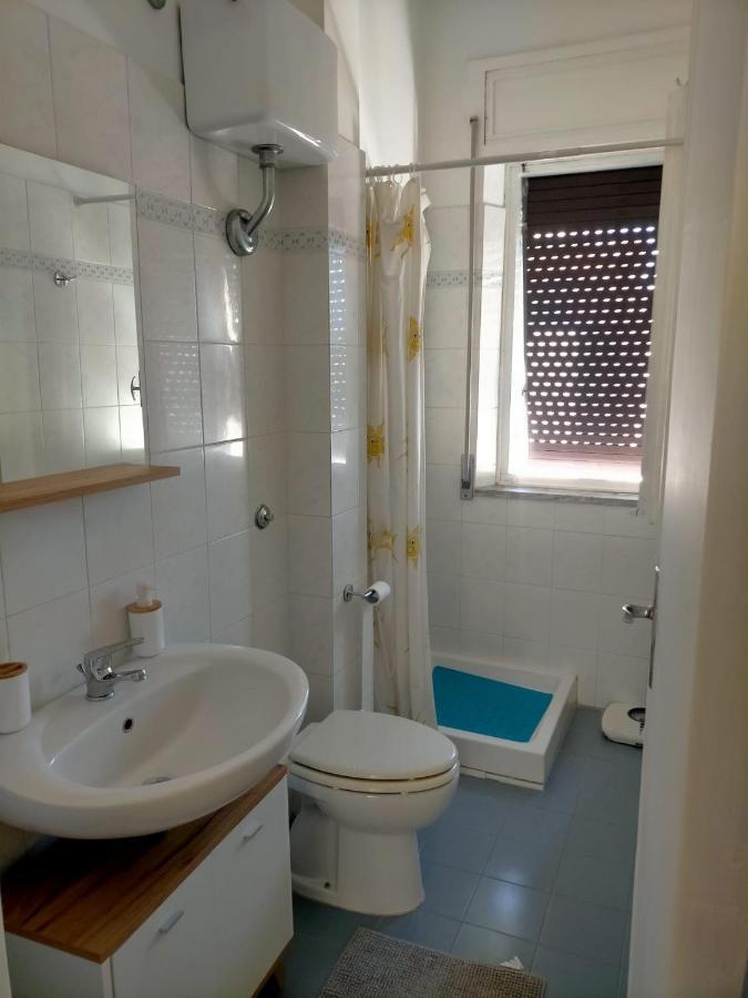 Casa Priscilla Lägenhet Pescara Exteriör bild